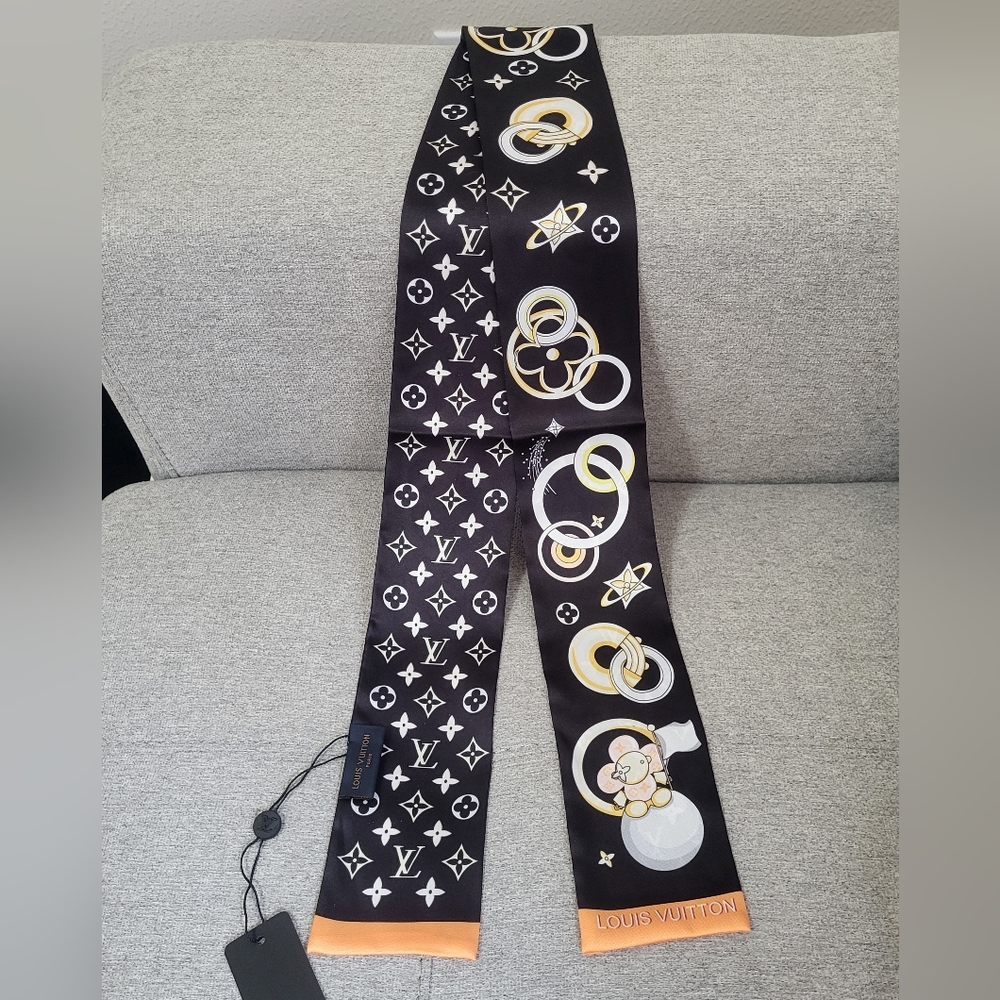 *SOLD!*SALE* Skinny Scarf Twilly NWT